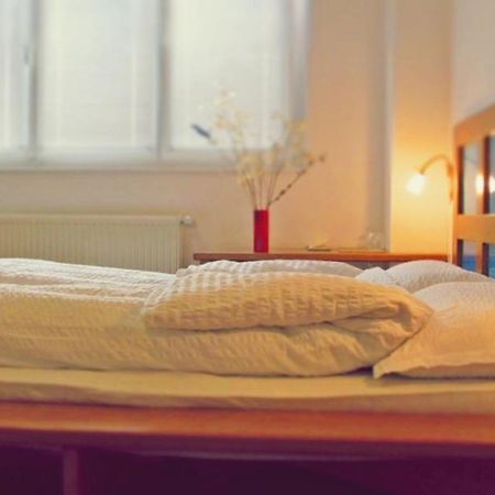 The Zen Hostel - Posticum Oradea Buitenkant foto