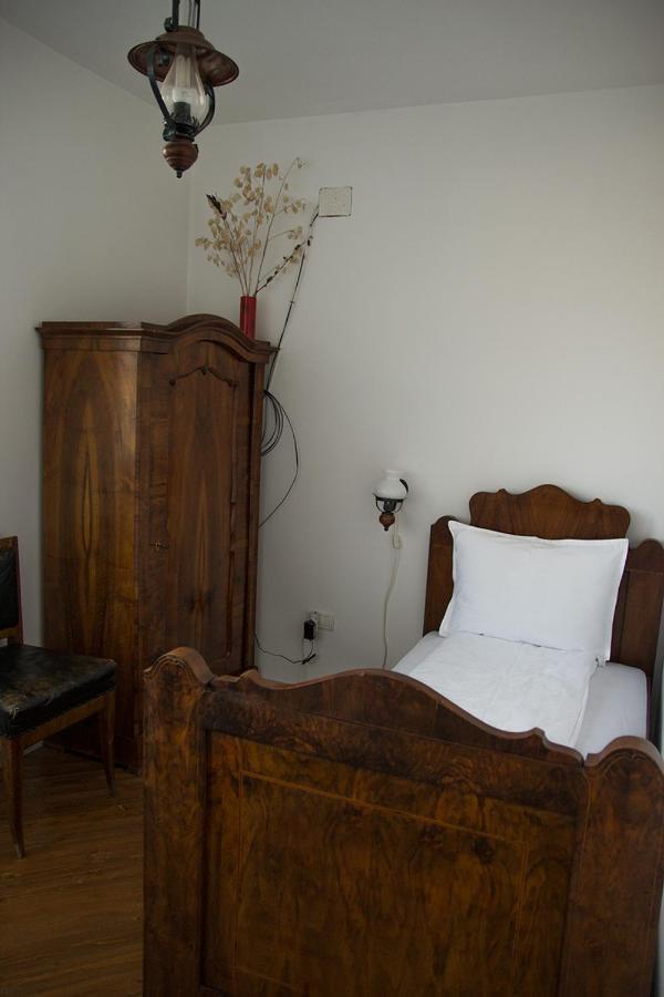 The Zen Hostel - Posticum Oradea Buitenkant foto