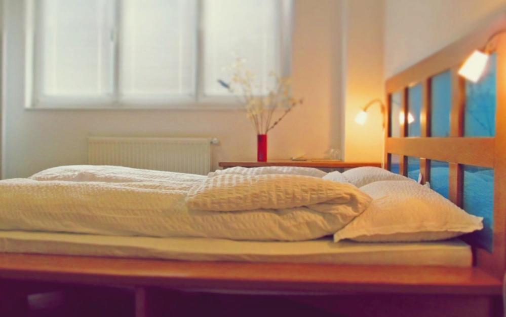 The Zen Hostel - Posticum Oradea Buitenkant foto