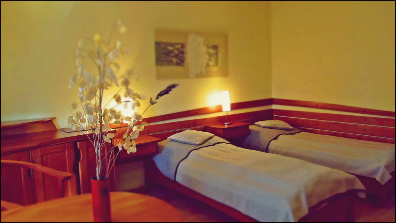 The Zen Hostel - Posticum Oradea Buitenkant foto