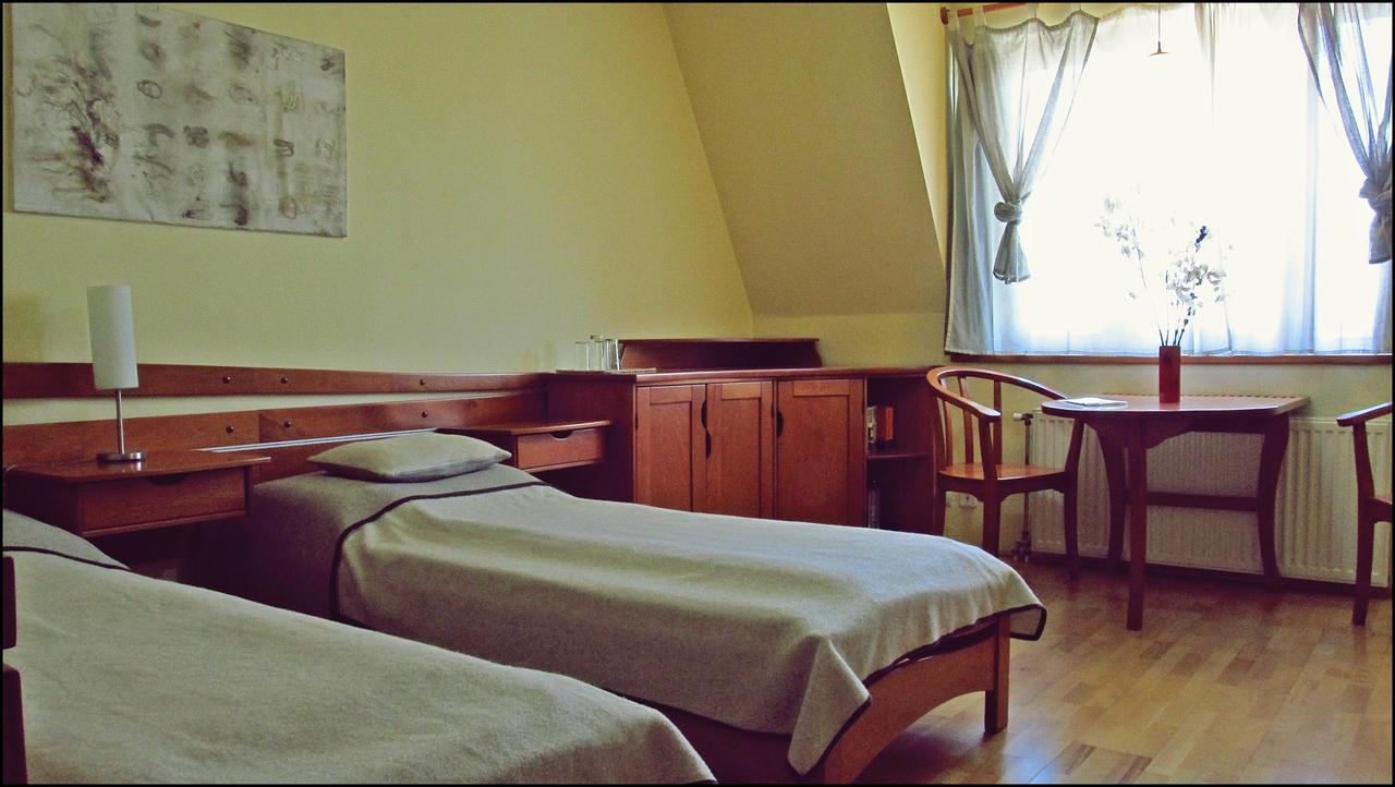 The Zen Hostel - Posticum Oradea Buitenkant foto